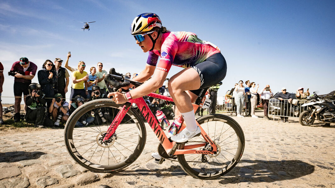 Canyon SRAM Generation Race Bikes – Performance and Precision for Pro Riders